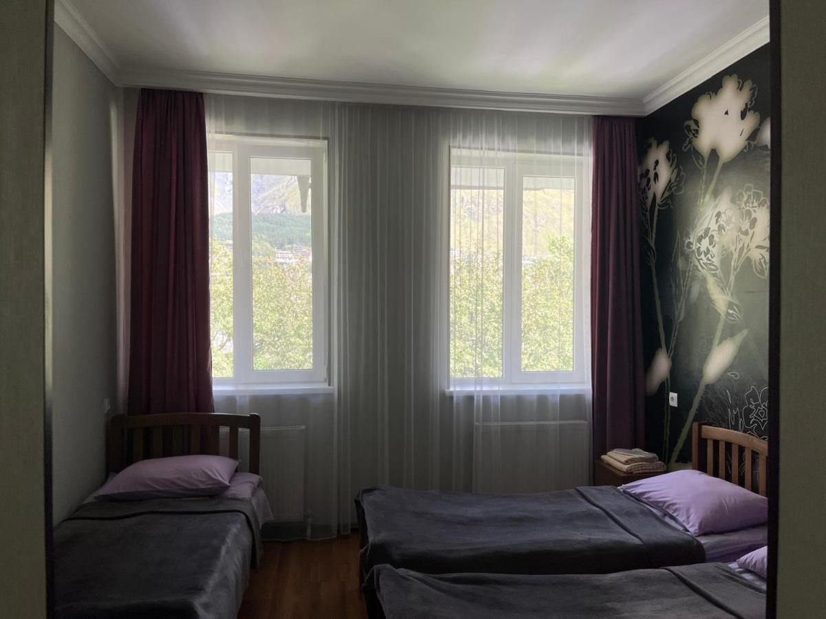Guest House Demma คัซเบกี ภายนอก รูปภาพ